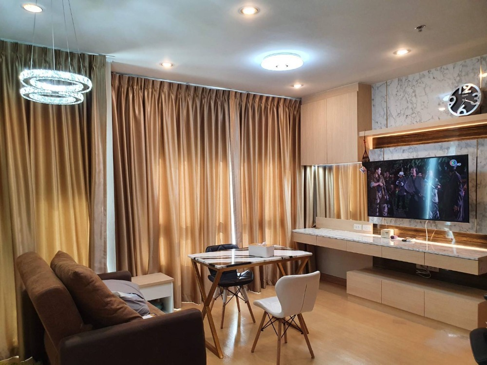 ไอวี่ ริเวอร์ ราษฎร์บูรณะ [Ivy River Ratburana]