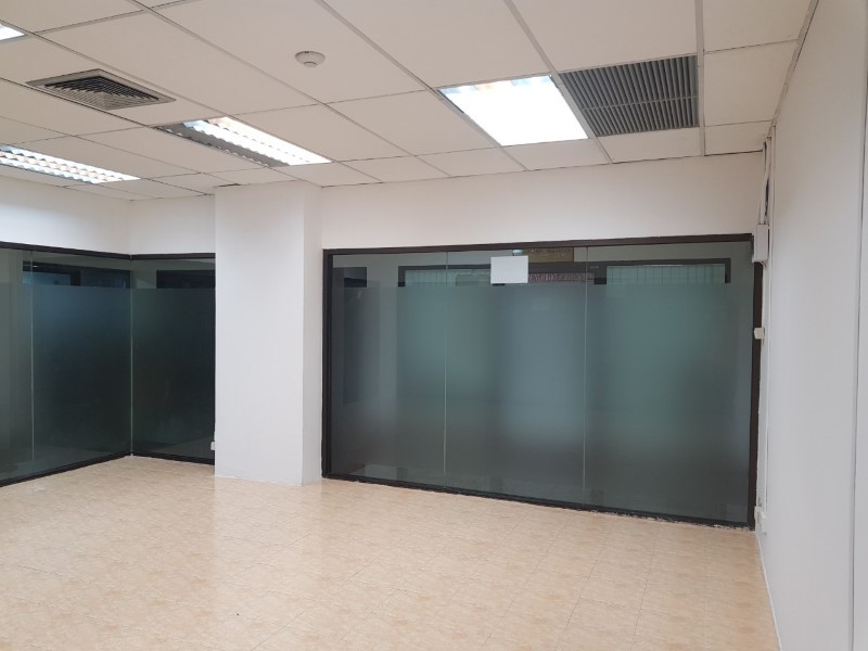 ออมนิ ทาวเวอร์ สุขุมวิท นานา [Omni Tower Sukhumvit Nana]