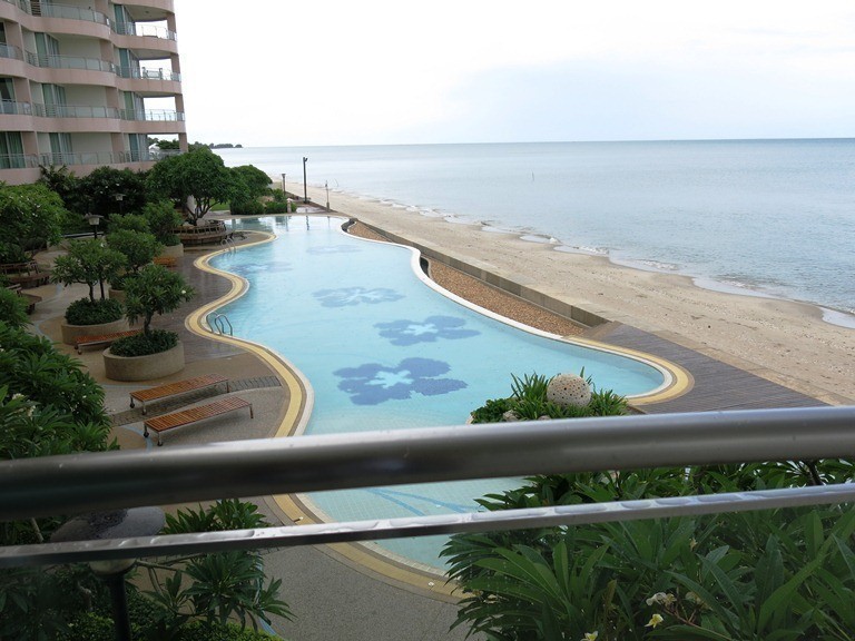 ชะอำ ลองบีช [Cha Am Long Beach]