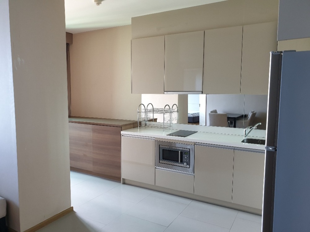 ดิ แอดเดรส สาทร [The Address Sathorn]