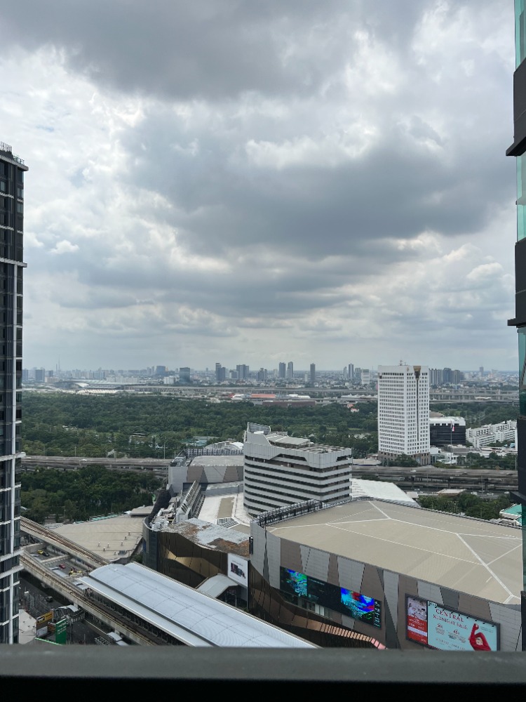 ไลฟ์ ลาดพร้าว [Life Ladprao]