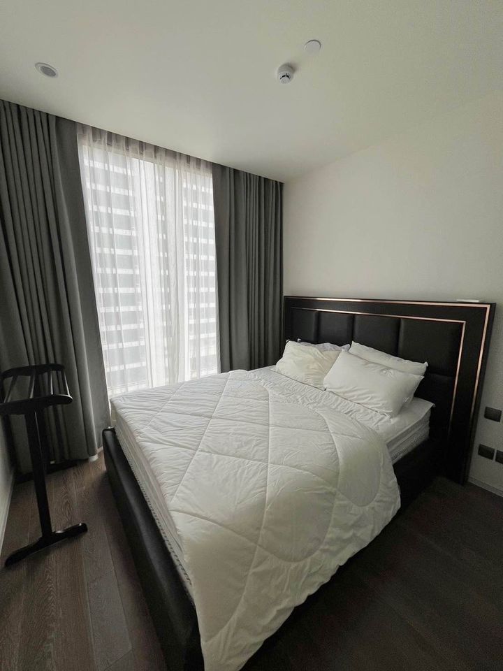 มิวนีค สุขุมวิท 23 [Muniq Sukhumvit 23]