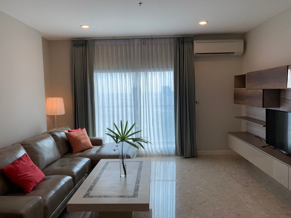 เดอะ เครสท์ สุขุมวิท 34 [The Crest Sukhumvit 34]