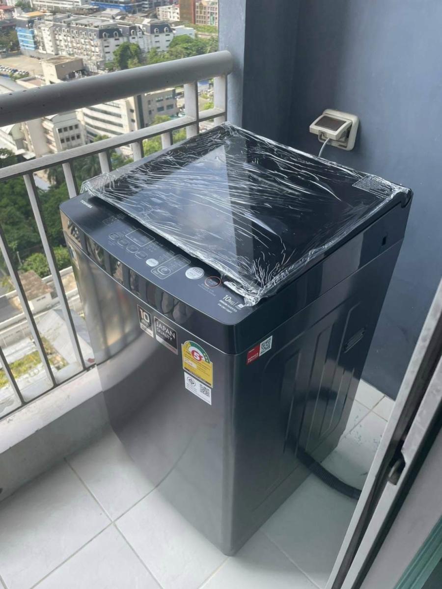 ไลฟ์ แอท สาทร 10 [Life @ Sathorn 10]