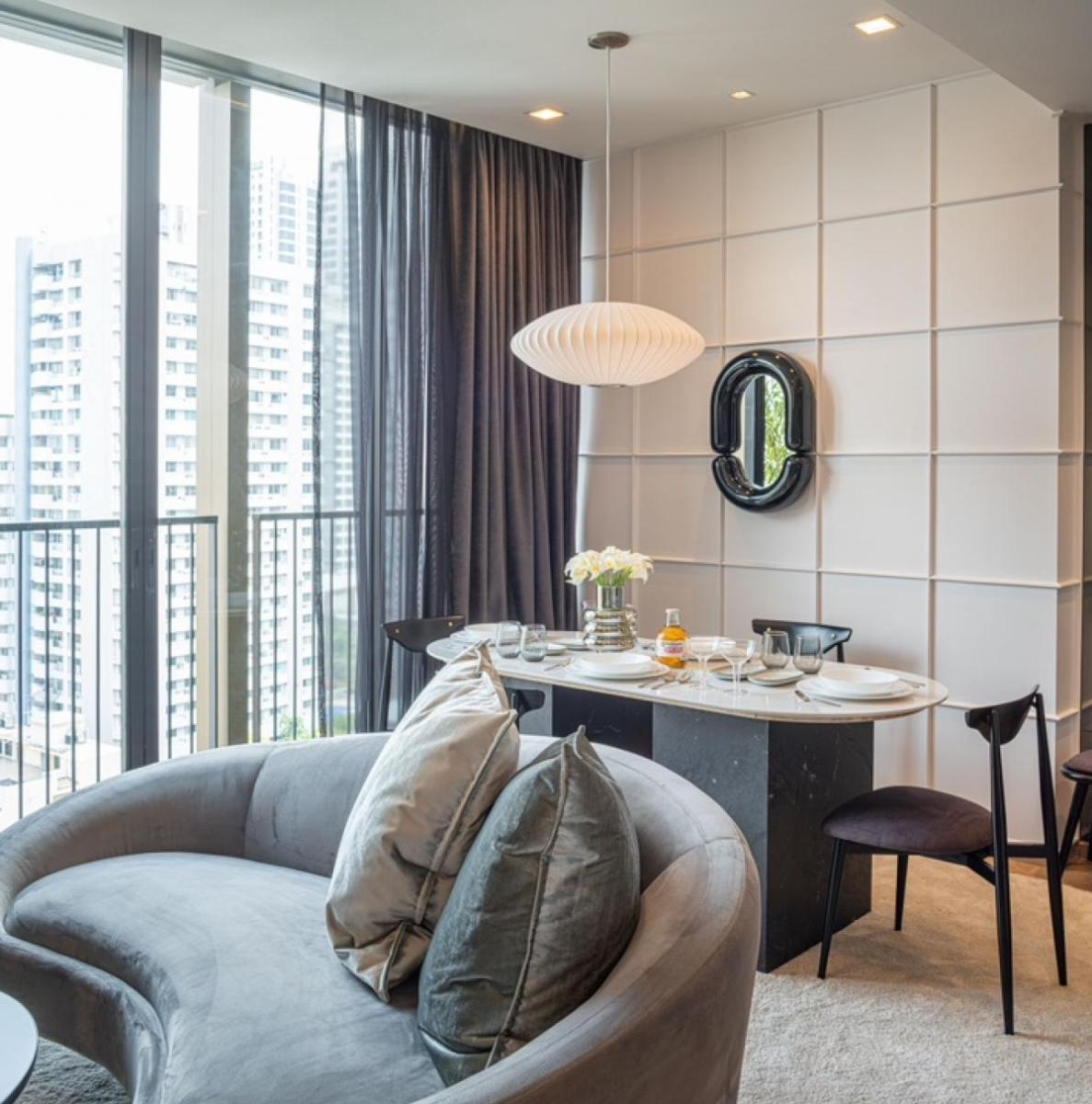 โนเบิล อราวน์ สุขุมวิท 33 [Noble Around Sukhumvit 33]