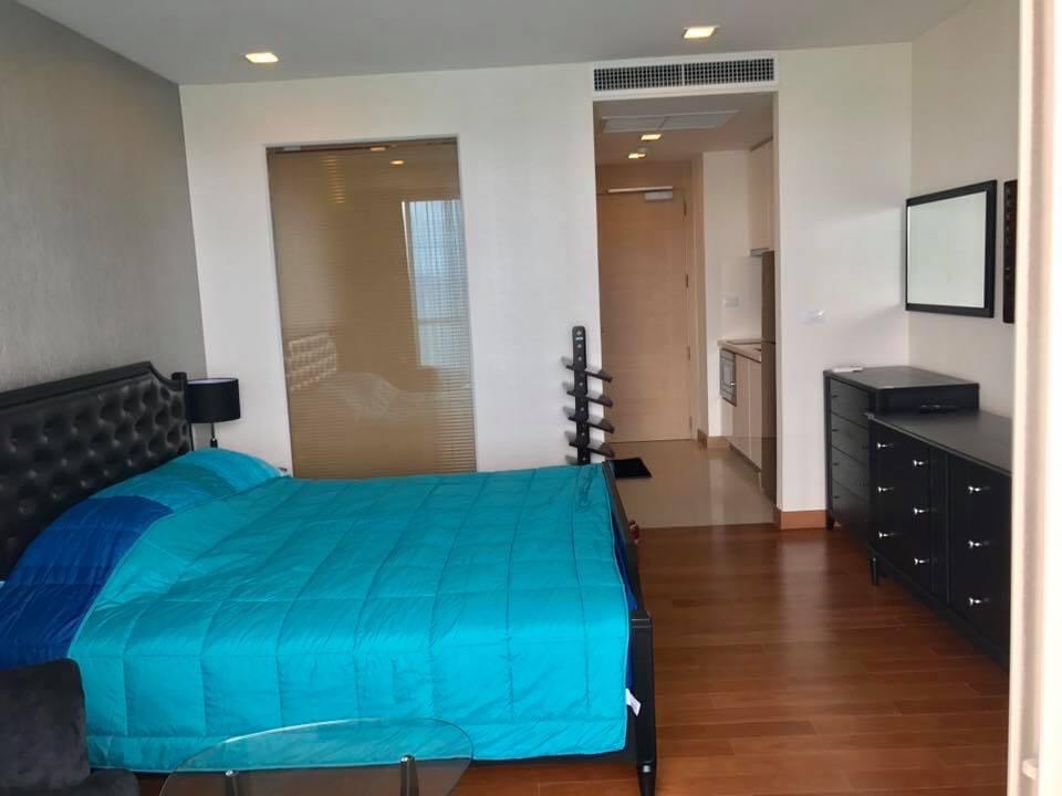 เดอะ ปาล์ม วงศ์อมาตย์ บีช พัทยา [The Plam Wongamat Beach Pattaya]