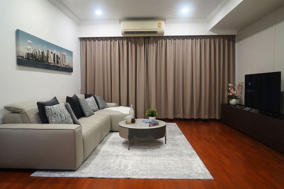 บ้าน ปิยะสาธร [Baan Piyasathorn]