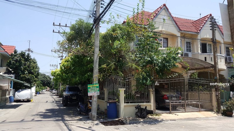 วิเศษสุขนคร 19 [Wisatesuknakorn 19 ]