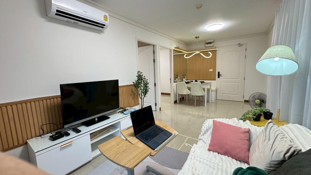 ชาโตว์ อินทาวน์ พหลโยธิน 11 [Chateau In Town Phaholyothin 11]