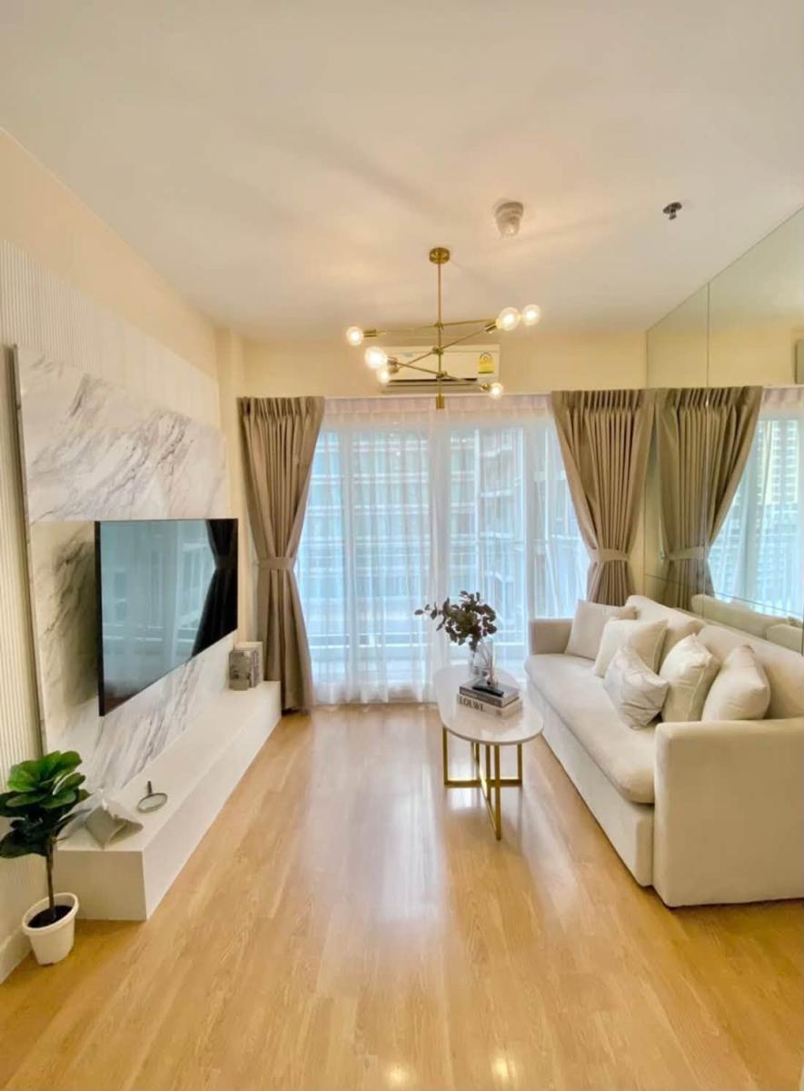 เดอะ พาร์คแลนด์ แกรนด์ อโศก-เพชรบุรี [The Parkland Grand Asoke-Phetchaburi]