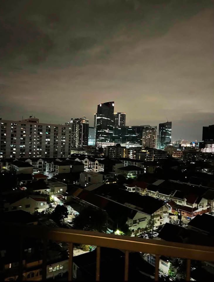 เอลลิโอ เดล เนสท์ อุดมสุข [Elio Del Nest Udomsuk]