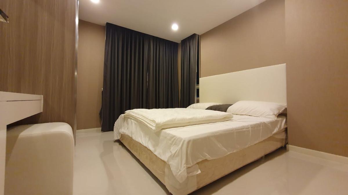 อิลีเม้นท์ ศรีนครินทร์ [Elements Srinakarin]