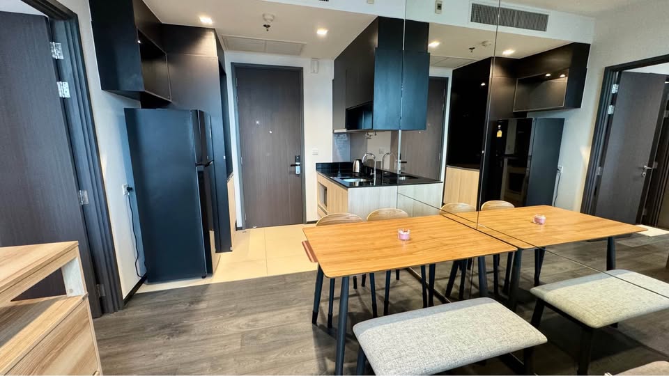 เอดจ์ สุขุมวิท 23 [Edge Sukhumvit 23]