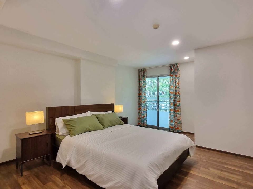 เดอะ รูม สุขุมวิท 79 [The Room Sukhumvit 79]