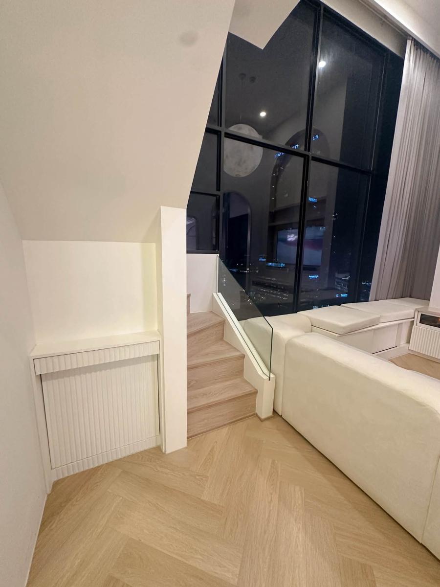 ไนท์บริดจ์ สเปซ รัชโยธิน [KnightsBridge Space Ratchayothin]