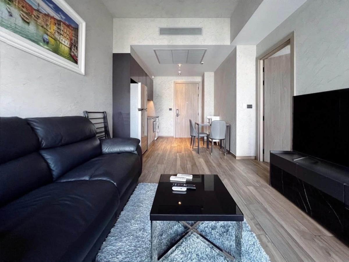 เดอะ ลอฟท์ อโศก [The Lofts Asoke]
