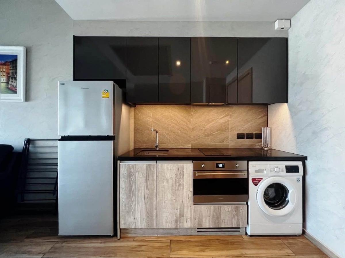 เดอะ ลอฟท์ อโศก [The Lofts Asoke]