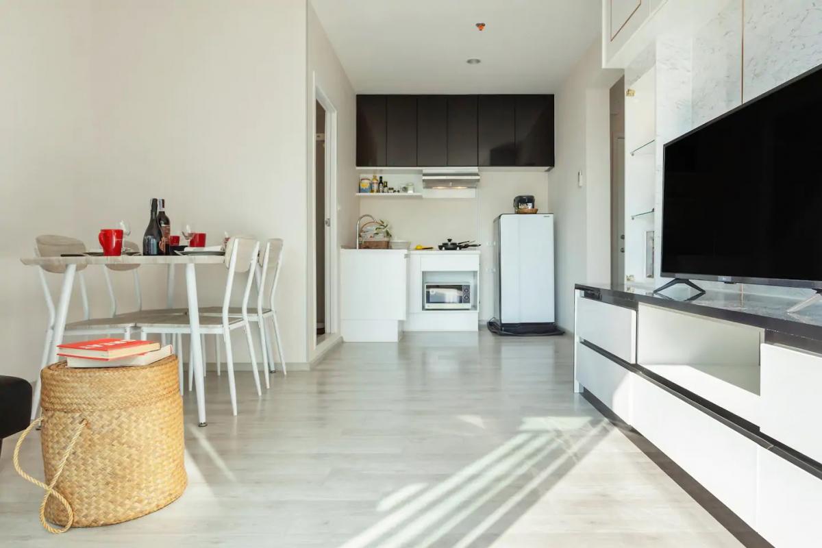 พลัม คอนโด เซ็นทรัล สเตชั่น [Plum Condo Central Station]