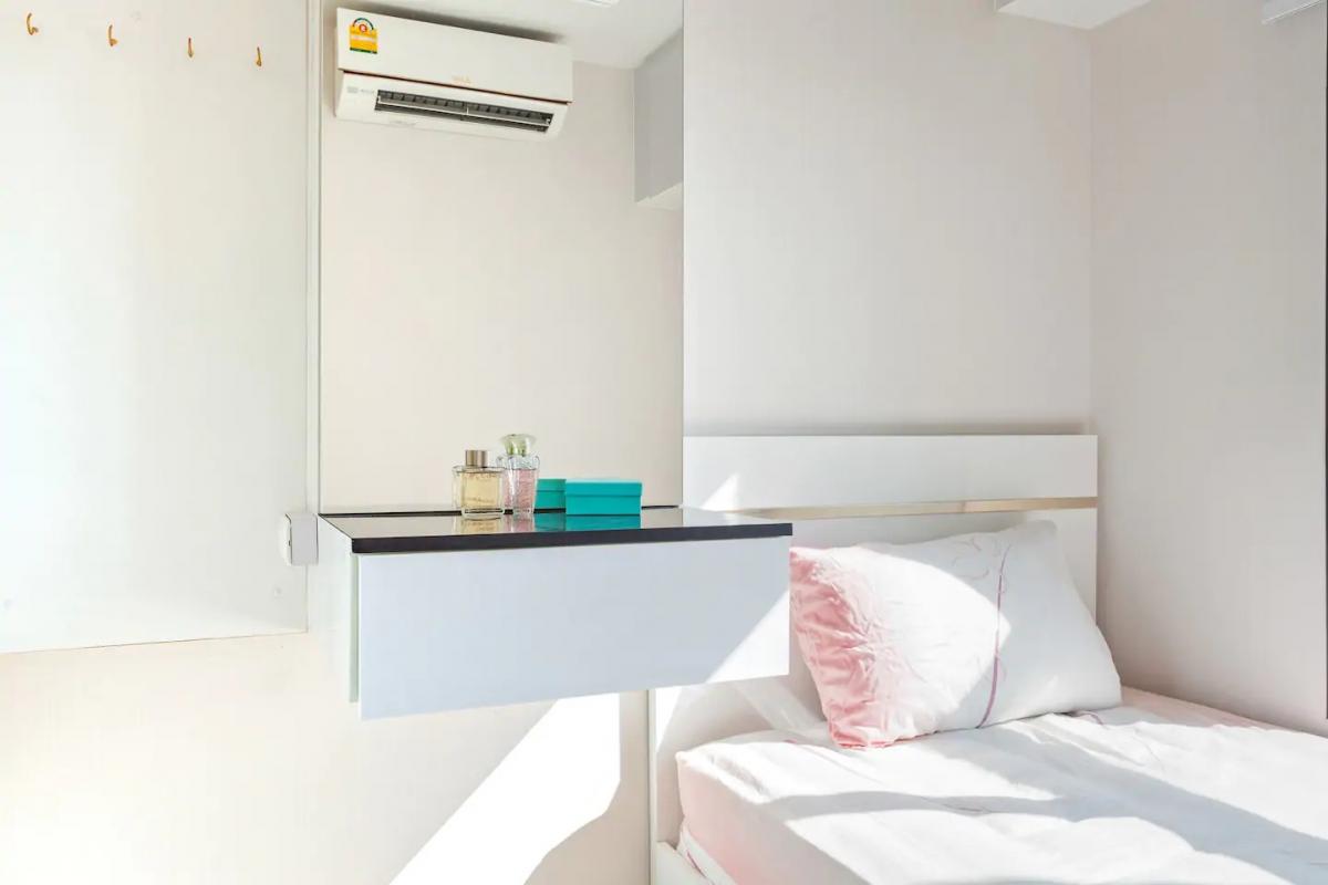 พลัม คอนโด เซ็นทรัล สเตชั่น [Plum Condo Central Station]