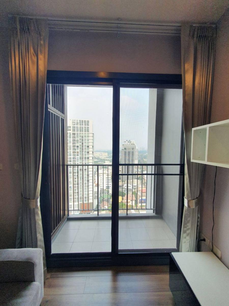 ออนิกซ์ พหลโยธิน [Onyx Phaholyothin]
