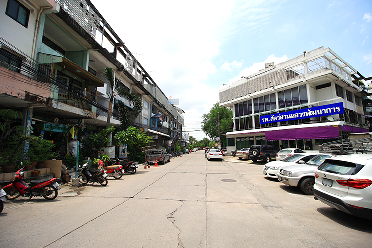 บ้านผาสุก ประเวศ [Baan Phasuk, Prawet]