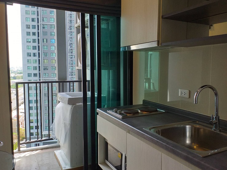 เดอะ เบส พาร์ค เวสต์ สุขุมวิท 77 [The Base Park West Sukhumvit 77]
