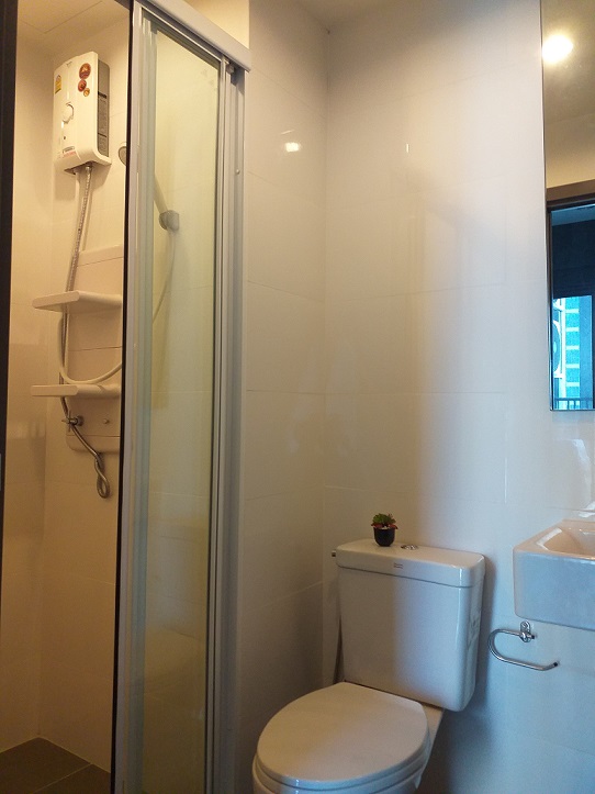 เดอะ เบส พาร์ค เวสต์ สุขุมวิท 77 [The Base Park West Sukhumvit 77]