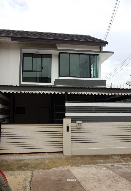 เดอะวิลล่า รามคำแหง-สุวรรณภูมิ [The Villa Townhome Ramkhamhaeng-Suvarnabhumi]