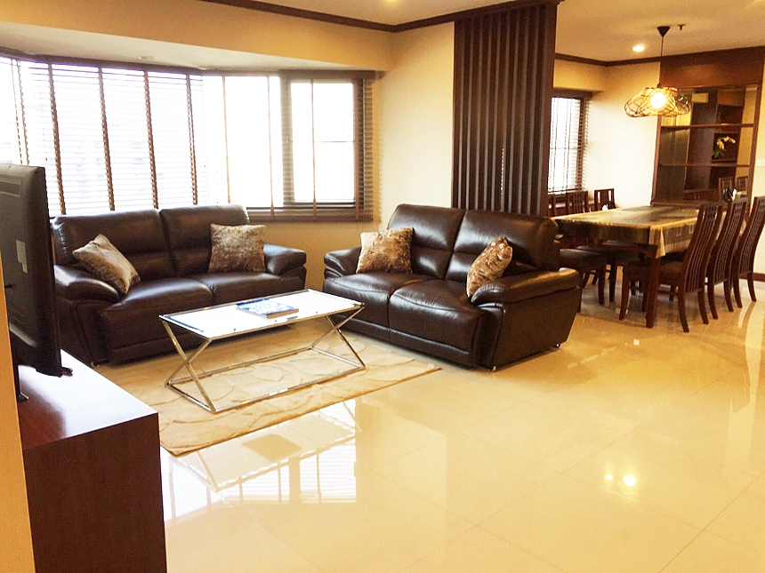 บ้านสวนเพชร สุขุมวิท 39 [Baan Suanpetch Sukhumvit 19]