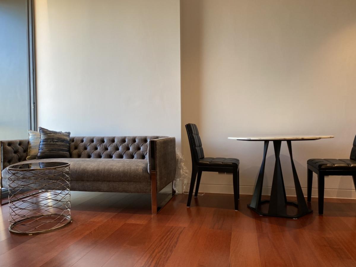 คุณ บาย ยู คอนโดมิเนียม [Khun By Yoo Condominium]
